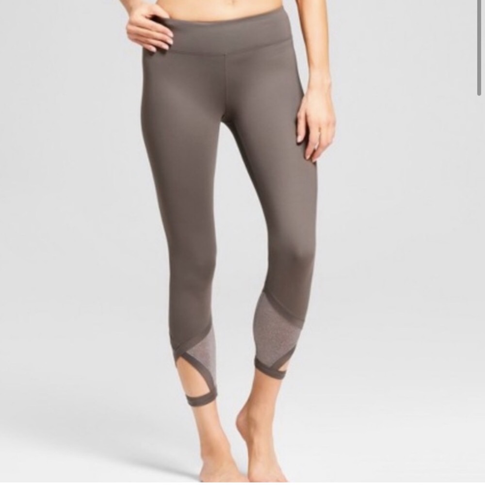 Joylab Grey Capri Cutout Ballet Leggings